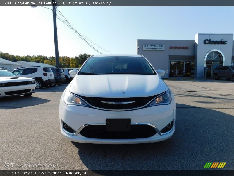 Bright White / Black/Alloy 2018 Chrysler Pacifica Touring Plus