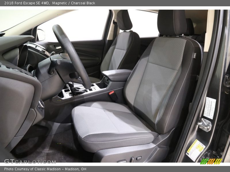 Magnetic / Charcoal Black 2018 Ford Escape SE 4WD