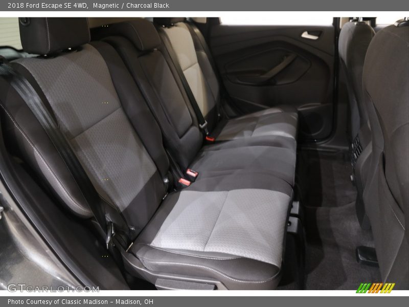 Magnetic / Charcoal Black 2018 Ford Escape SE 4WD