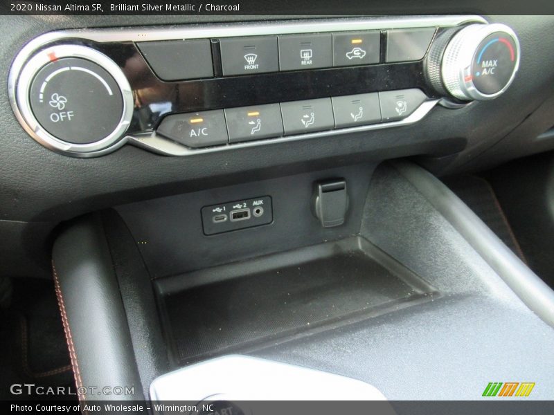 Brilliant Silver Metallic / Charcoal 2020 Nissan Altima SR
