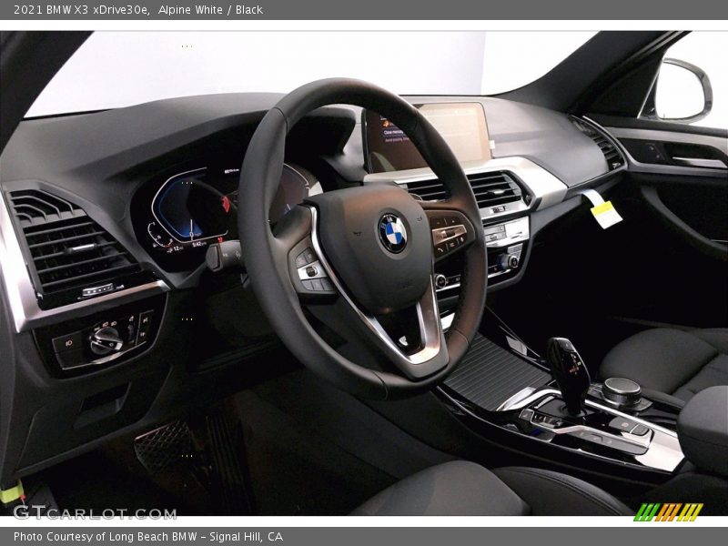 Alpine White / Black 2021 BMW X3 xDrive30e