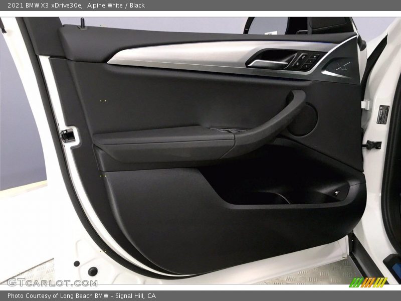 Door Panel of 2021 X3 xDrive30e