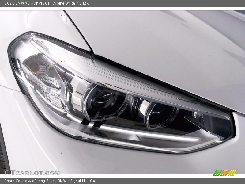 Alpine White / Black 2021 BMW X3 xDrive30e