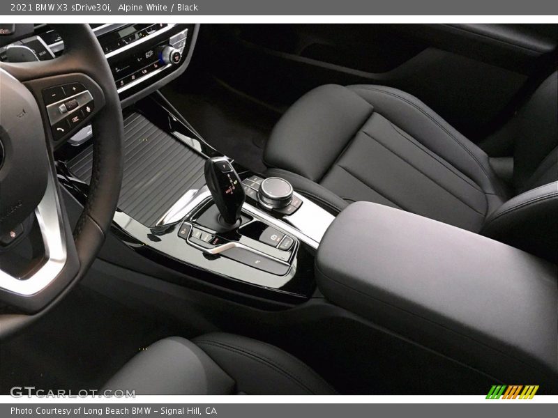 Alpine White / Black 2021 BMW X3 sDrive30i