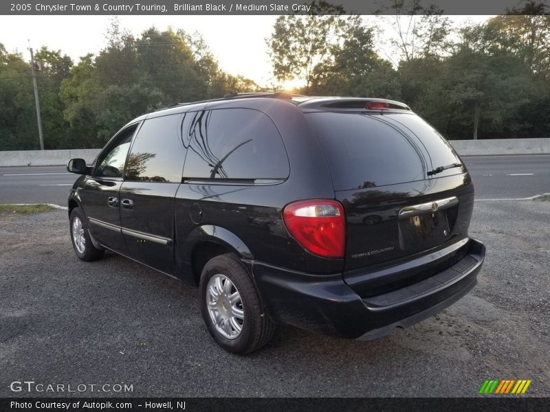 Brilliant Black / Medium Slate Gray 2005 Chrysler Town & Country Touring