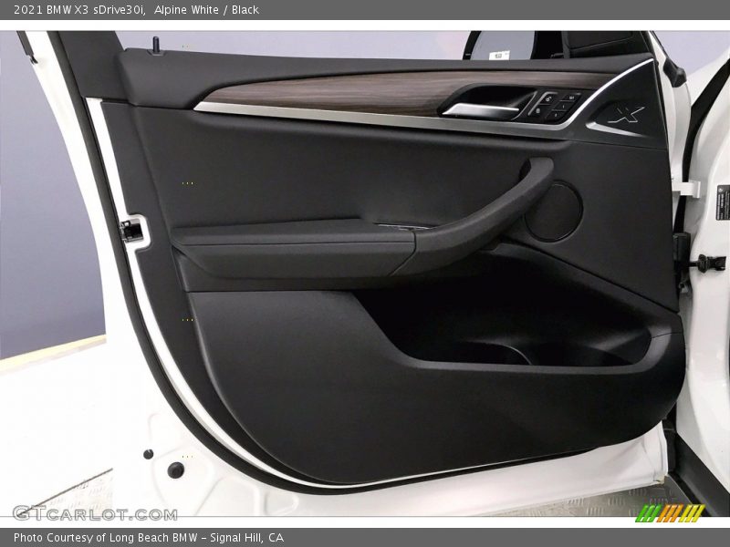 Alpine White / Black 2021 BMW X3 sDrive30i