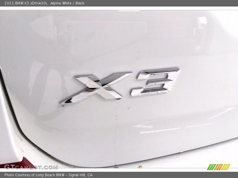 Alpine White / Black 2021 BMW X3 sDrive30i