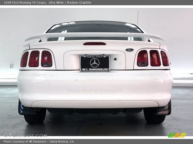 Ultra White / Medium Graphite 1998 Ford Mustang V6 Coupe