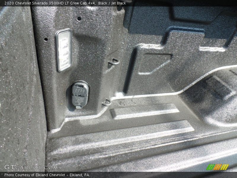 Black / Jet Black 2020 Chevrolet Silverado 3500HD LT Crew Cab 4x4