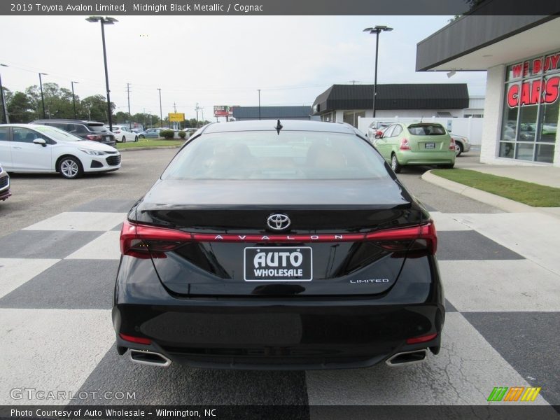 Midnight Black Metallic / Cognac 2019 Toyota Avalon Limited