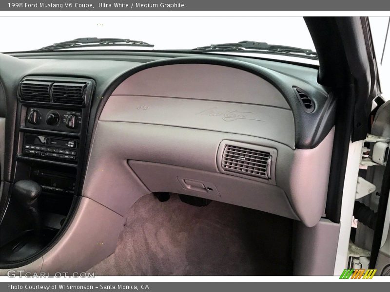 Ultra White / Medium Graphite 1998 Ford Mustang V6 Coupe