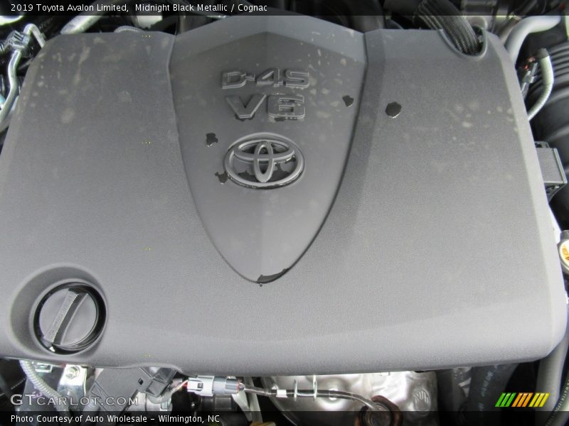 Midnight Black Metallic / Cognac 2019 Toyota Avalon Limited
