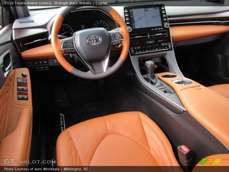 Midnight Black Metallic / Cognac 2019 Toyota Avalon Limited