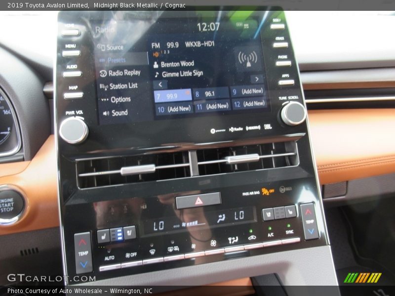 Midnight Black Metallic / Cognac 2019 Toyota Avalon Limited