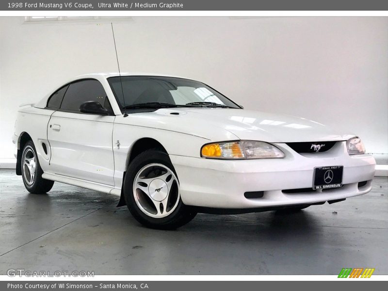 Front 3/4 View of 1998 Mustang V6 Coupe