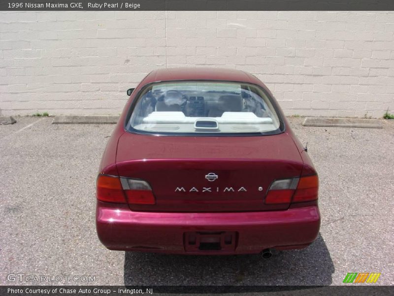 Ruby Pearl / Beige 1996 Nissan Maxima GXE