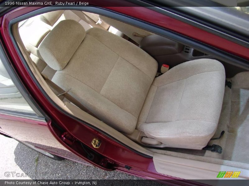 Ruby Pearl / Beige 1996 Nissan Maxima GXE