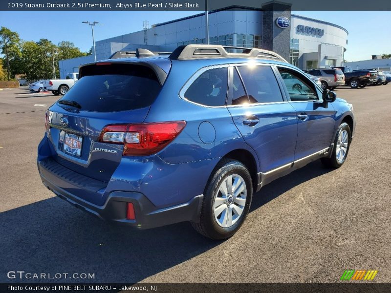 Abyss Blue Pearl / Slate Black 2019 Subaru Outback 2.5i Premium