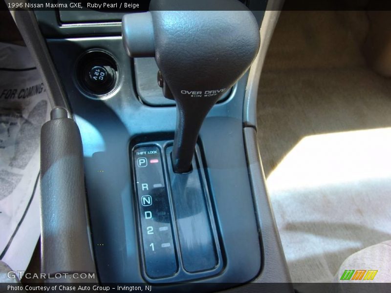 Ruby Pearl / Beige 1996 Nissan Maxima GXE