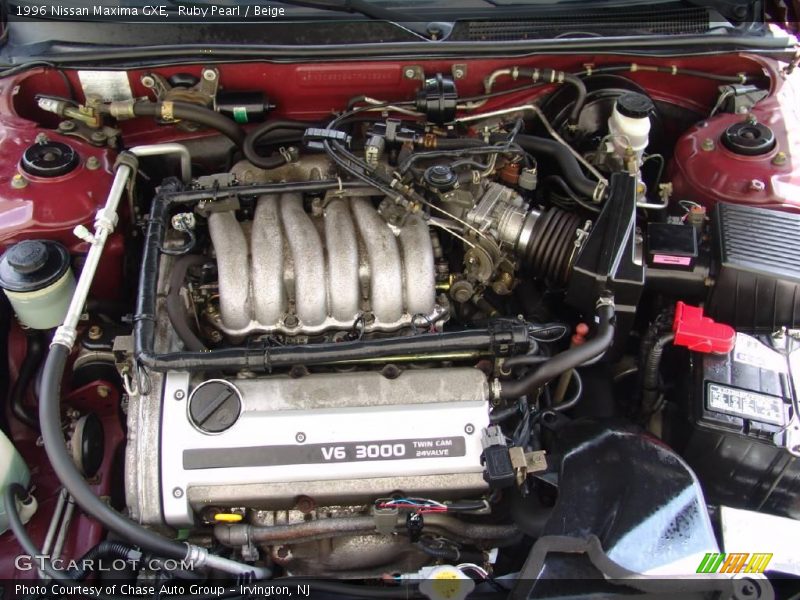 Ruby Pearl / Beige 1996 Nissan Maxima GXE