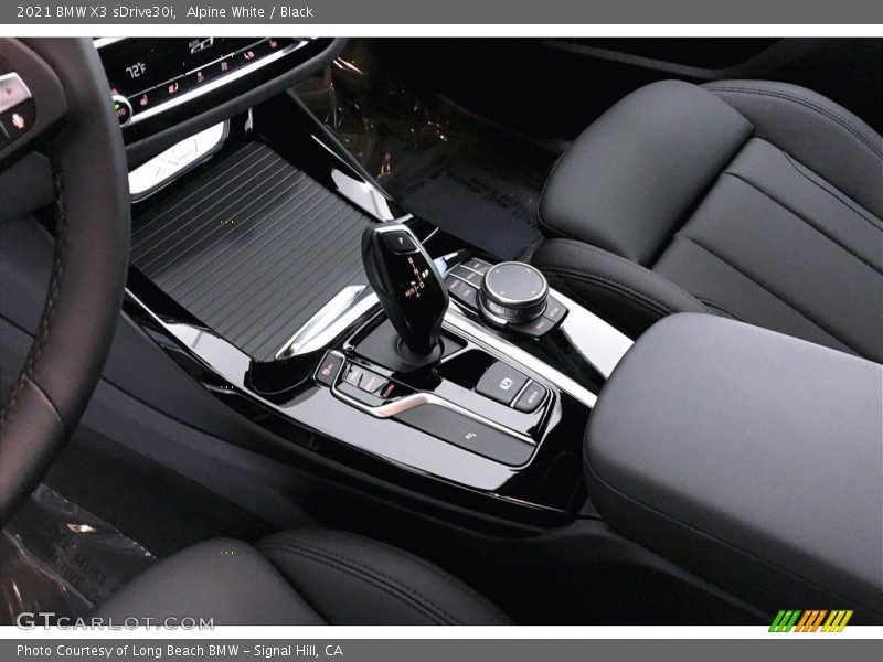 Alpine White / Black 2021 BMW X3 sDrive30i
