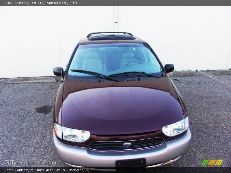 Sunset Red / Slate 2000 Nissan Quest GLE