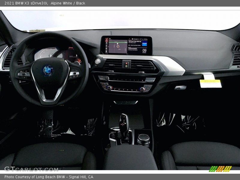 Alpine White / Black 2021 BMW X3 sDrive30i