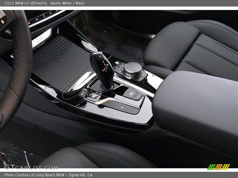 Alpine White / Black 2021 BMW X3 sDrive30i