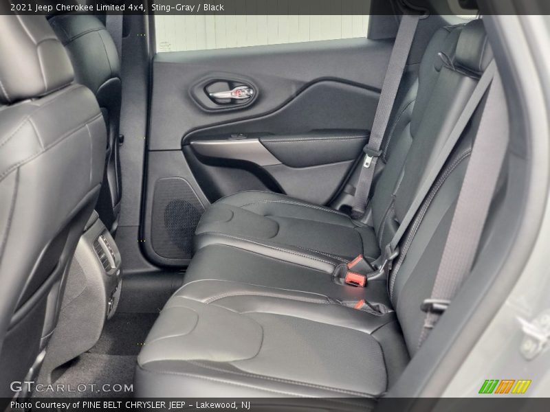 Sting-Gray / Black 2021 Jeep Cherokee Limited 4x4