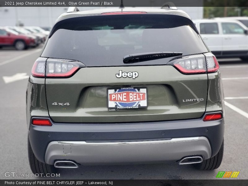 Olive Green Pearl / Black 2021 Jeep Cherokee Limited 4x4