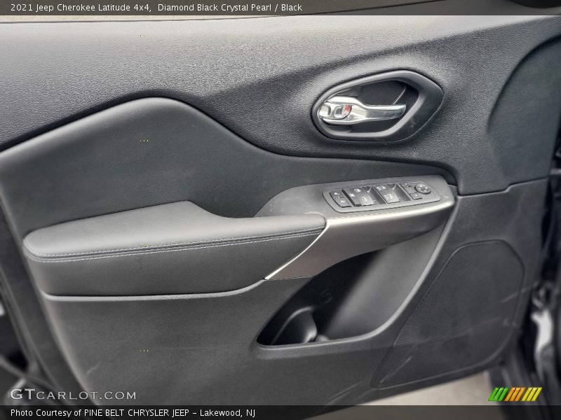Diamond Black Crystal Pearl / Black 2021 Jeep Cherokee Latitude 4x4