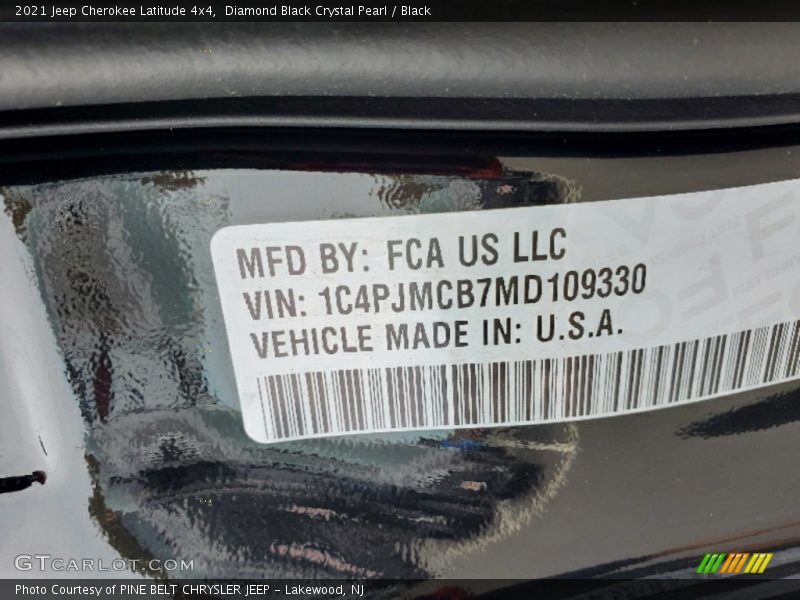 Diamond Black Crystal Pearl / Black 2021 Jeep Cherokee Latitude 4x4