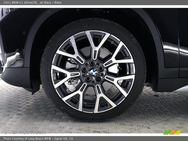 Jet Black / Black 2021 BMW X1 sDrive28i