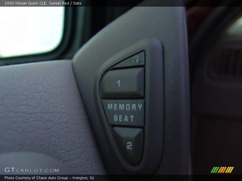 Sunset Red / Slate 2000 Nissan Quest GLE