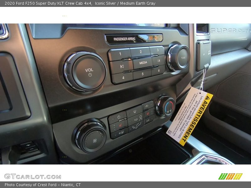 Iconic Silver / Medium Earth Gray 2020 Ford F250 Super Duty XLT Crew Cab 4x4