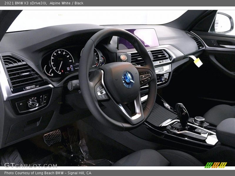 Alpine White / Black 2021 BMW X3 sDrive30i
