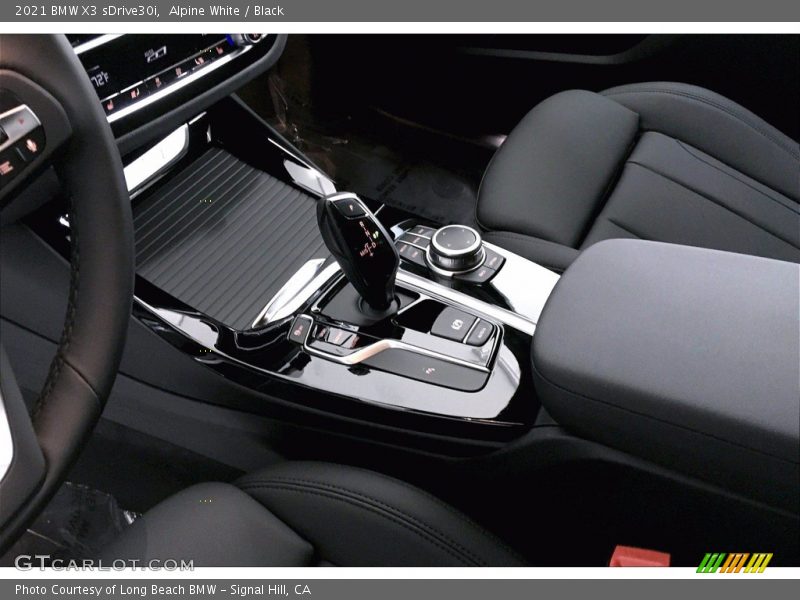 Alpine White / Black 2021 BMW X3 sDrive30i