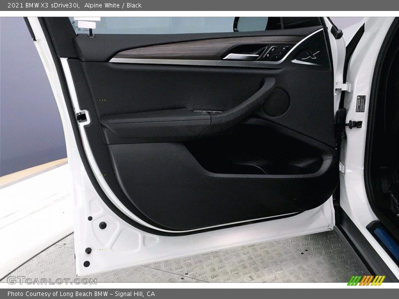 Alpine White / Black 2021 BMW X3 sDrive30i