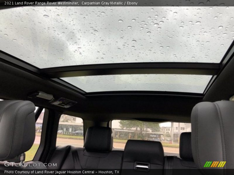 Sunroof of 2021 Range Rover Westminster