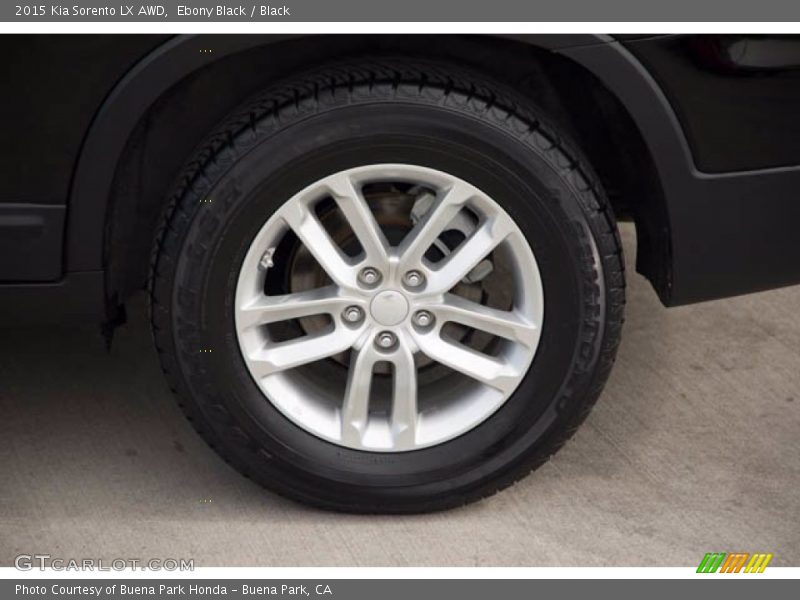  2015 Sorento LX AWD Wheel