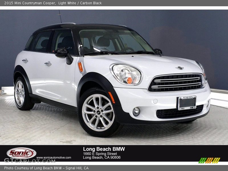 Light White / Carbon Black 2015 Mini Countryman Cooper