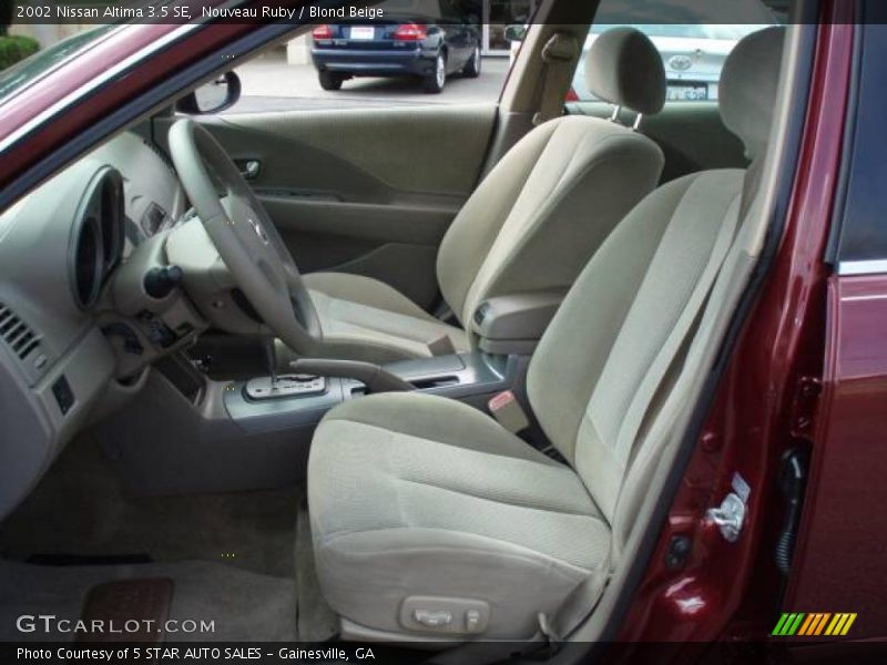 Nouveau Ruby / Blond Beige 2002 Nissan Altima 3.5 SE