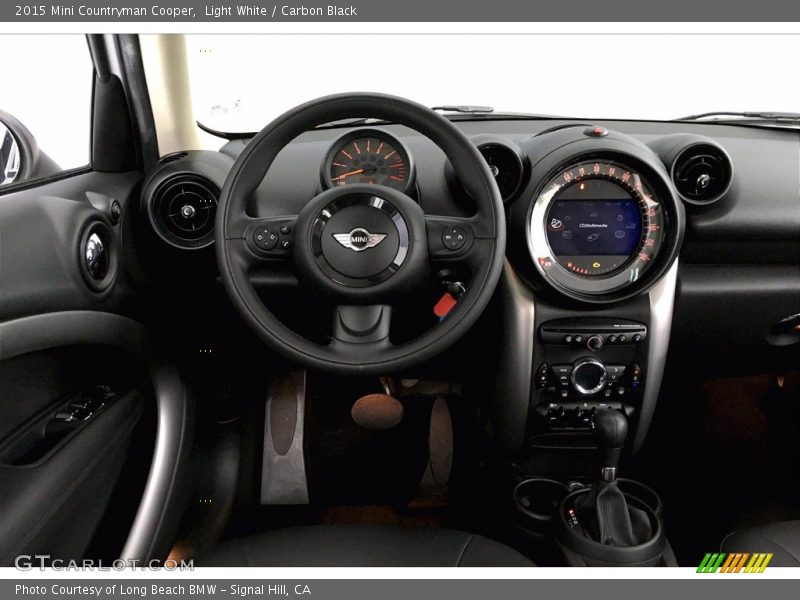 Light White / Carbon Black 2015 Mini Countryman Cooper