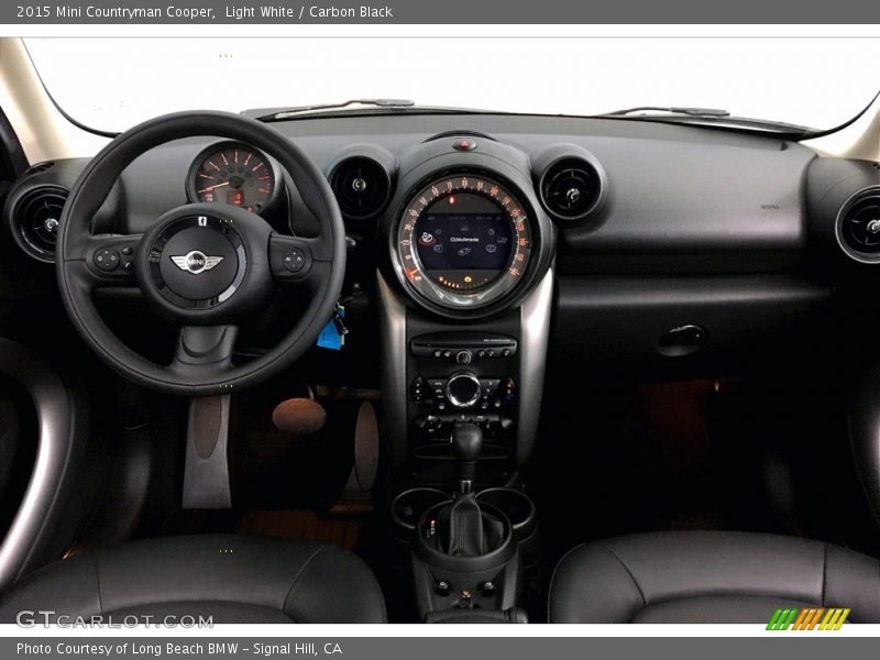 Light White / Carbon Black 2015 Mini Countryman Cooper