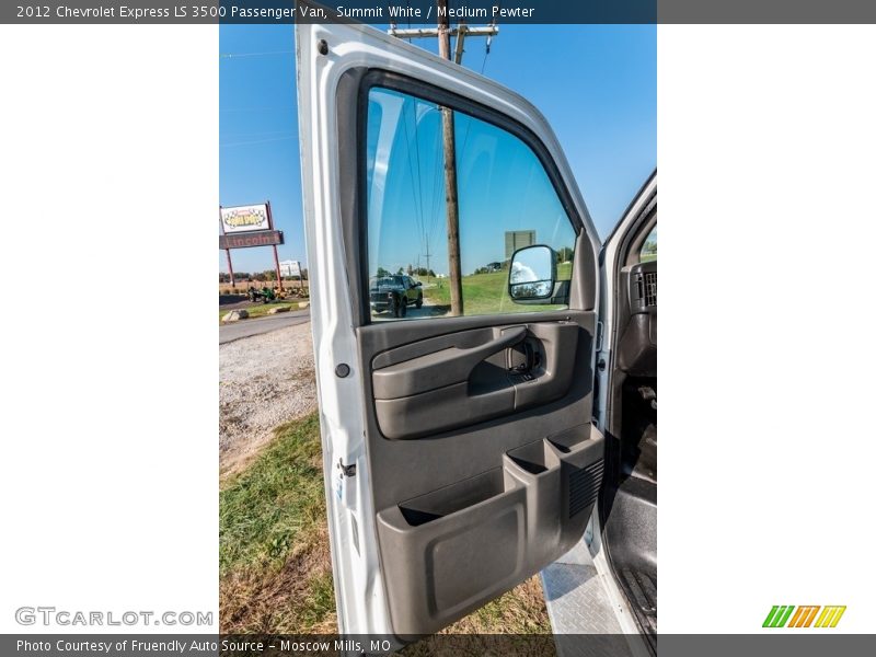 Summit White / Medium Pewter 2012 Chevrolet Express LS 3500 Passenger Van