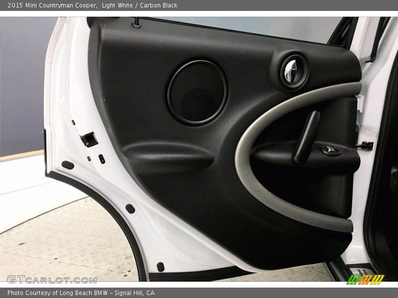 Light White / Carbon Black 2015 Mini Countryman Cooper