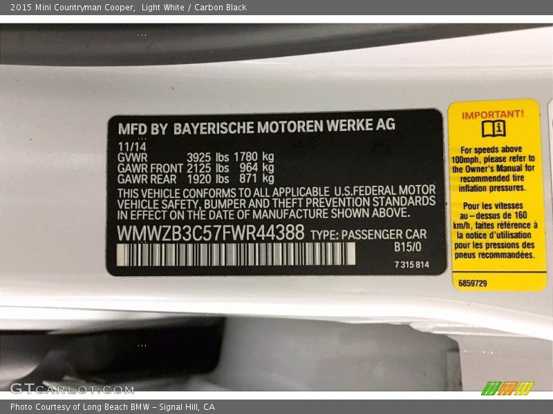 Light White / Carbon Black 2015 Mini Countryman Cooper