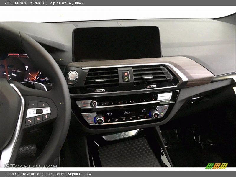 Alpine White / Black 2021 BMW X3 sDrive30i