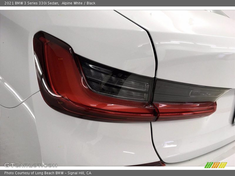 Alpine White / Black 2021 BMW 3 Series 330i Sedan