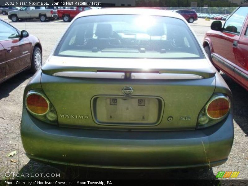 Sterling Mist Metallic / Frost 2002 Nissan Maxima SE